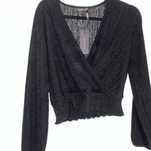 NWT cropped Dynamite Long Sleeve Top in M